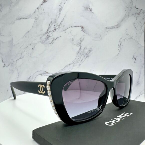 New CHANEL Sunglasses - Picture 2 of 16